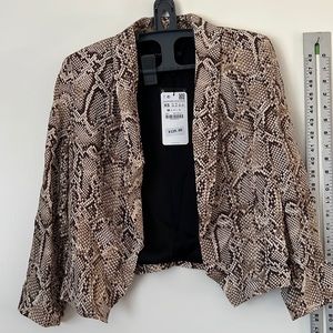 🆕 Zara snake print blazer